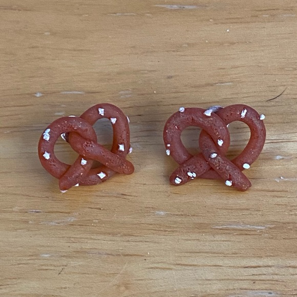 Soft 🥨 pretzel 🥨 post earrings 🥨 - Picture 1 of 3